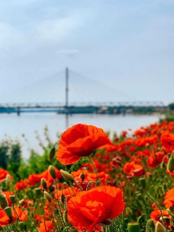 Amira Apartman Komárno Buitenkant foto